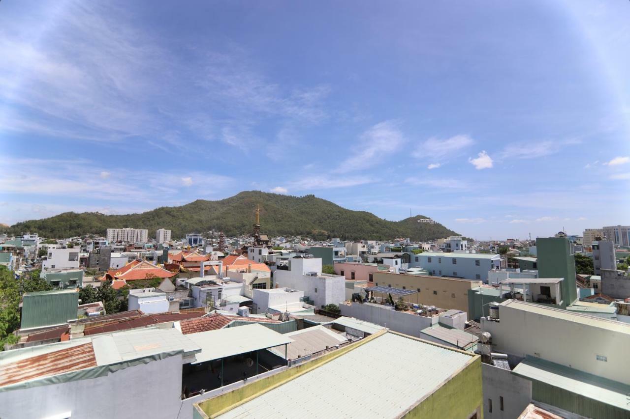 Tan Hoang Gia Hotel Quy Nhon Exterior foto